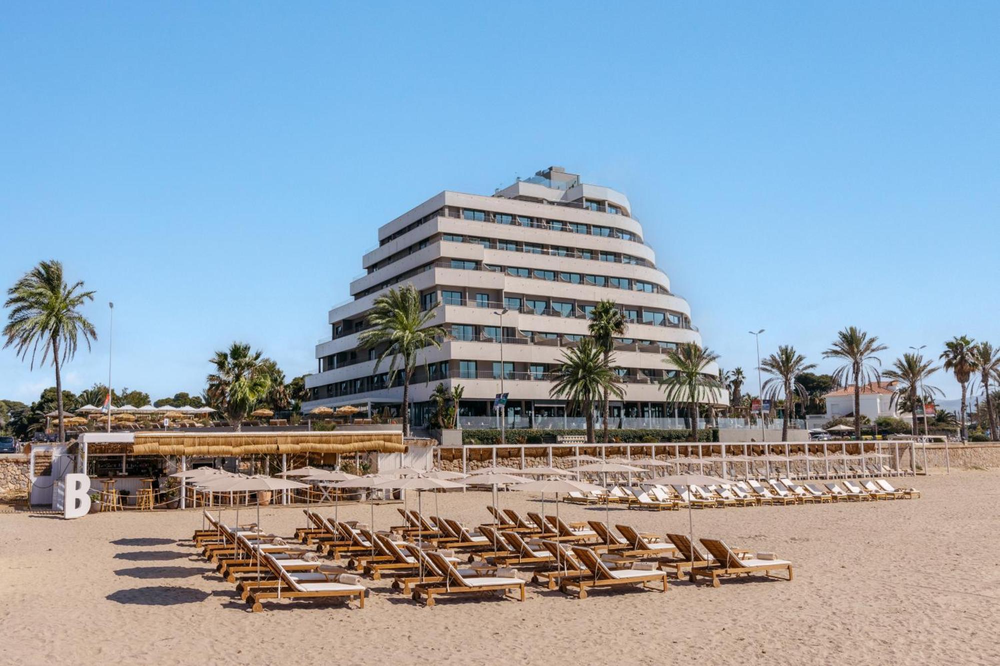 فندق Me Sitges Terramar المظهر الخارجي الصورة