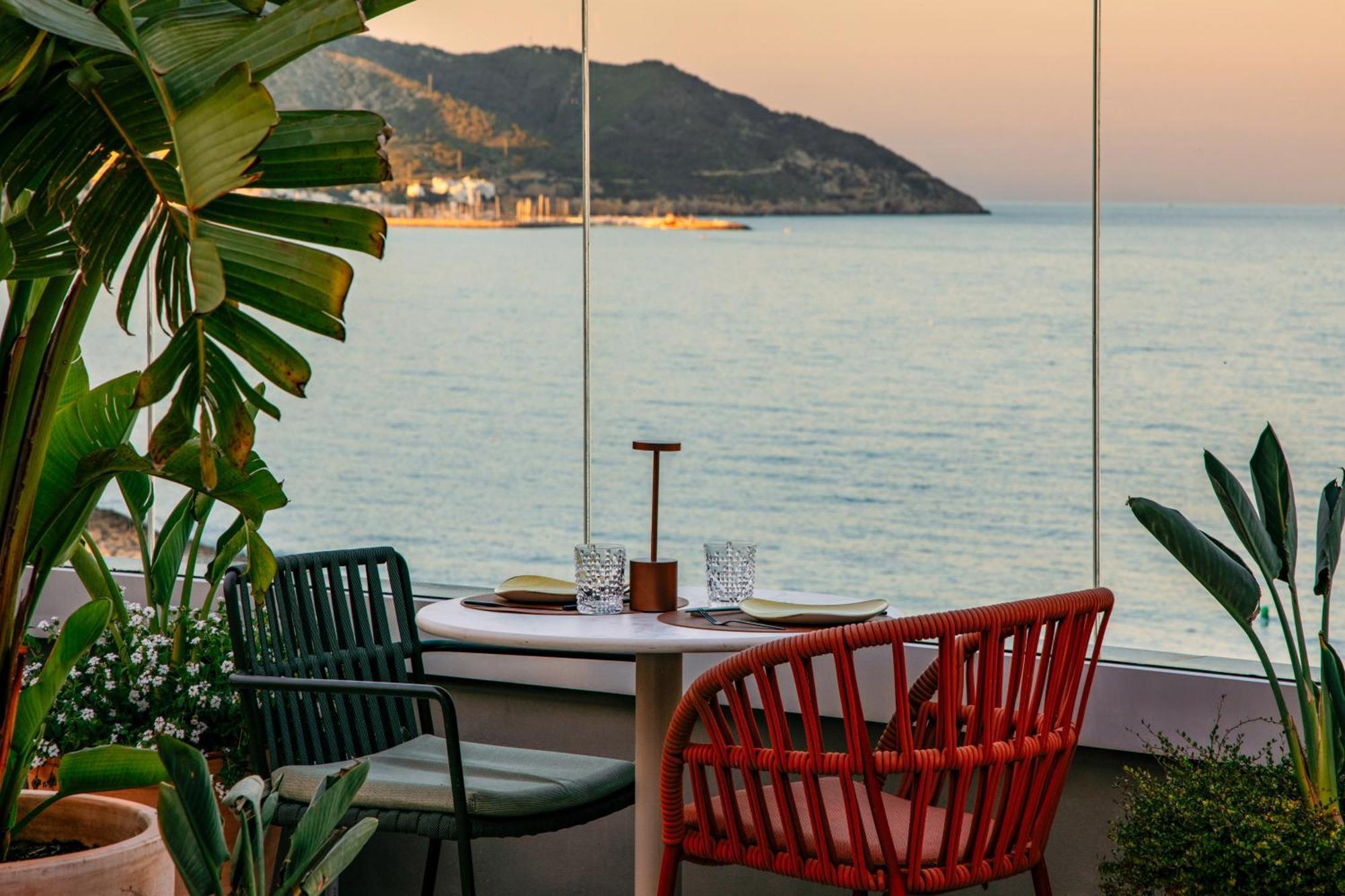 فندق Me Sitges Terramar المظهر الخارجي الصورة View from the restaurant